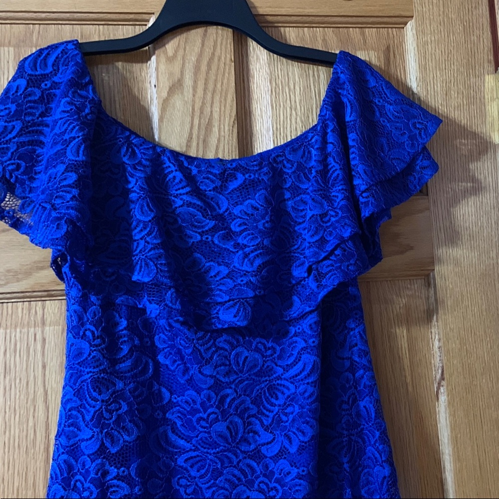 Elegant Royal Blue Lace Off-Shoulder Dress - Picture 4 of 4